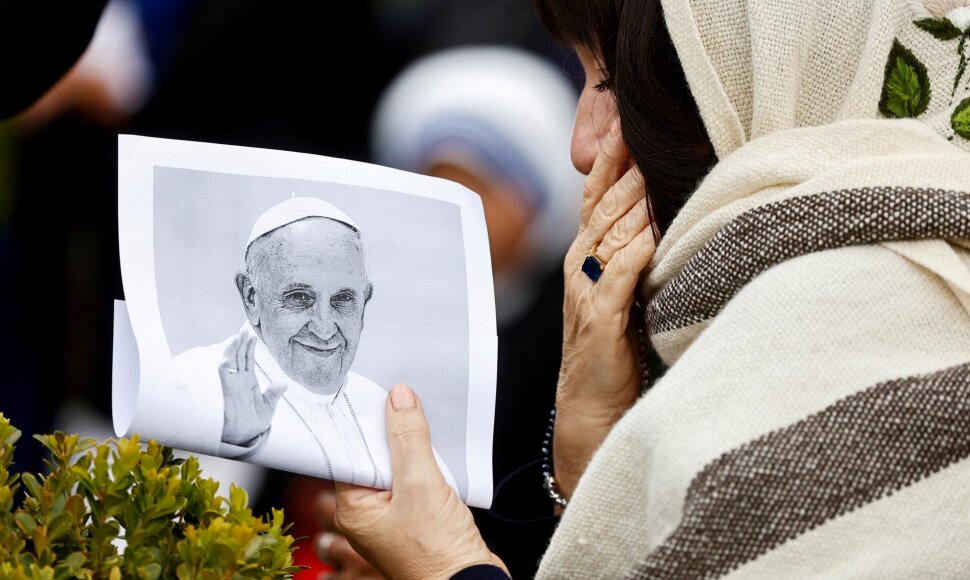 Prie Romos Gemelli (Džemelio) ligoninės / Vincenzo Livieri / REUTERS
