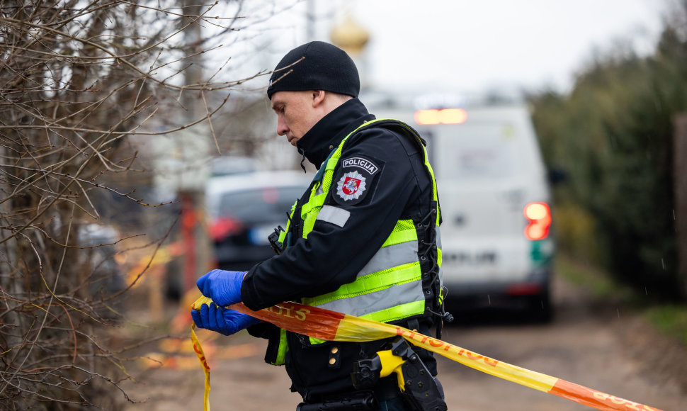 Šalčininkuose vyras nušovė savo žmoną policijos pareigūnę