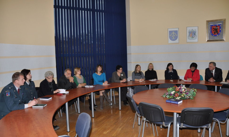 Telšiuose įvyko rajono savivaldybės Bendruomenės vaiko teisių apsaugos tarybos posėdis