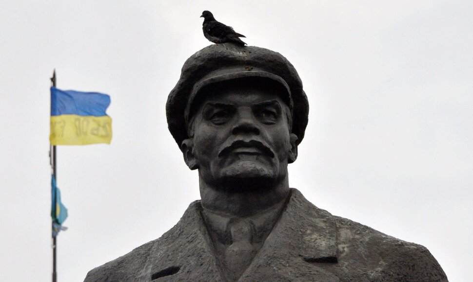 Lenino statula Slovjanske
