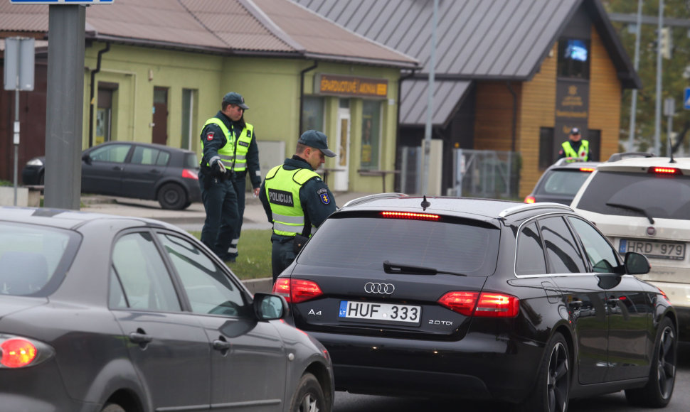 Policijos reidas Kauno Europos pr.