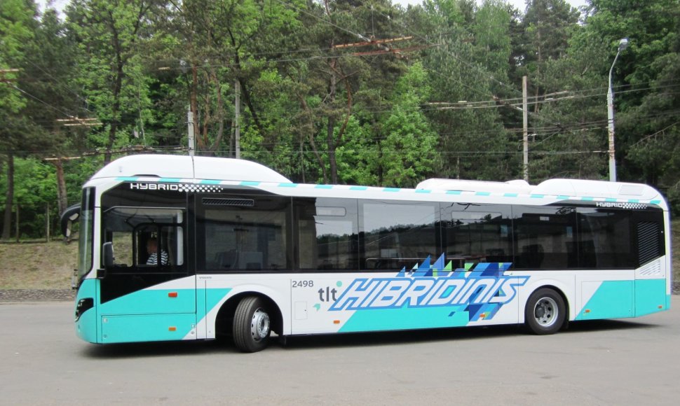Hibridinis „Volvo“ autobusas