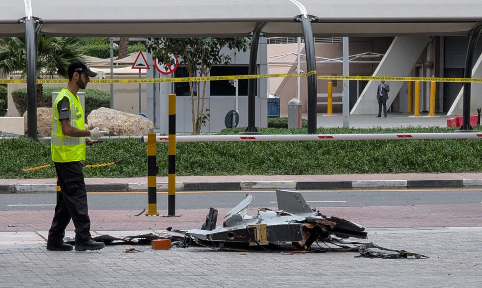 Drono nuolaužos Dubajuje / AFP