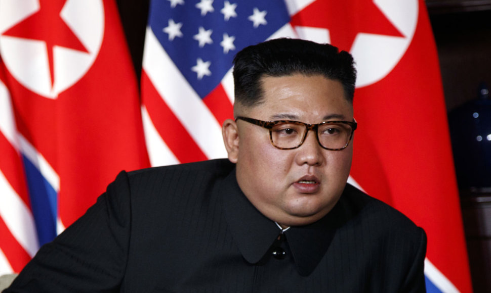 D.Trumpo ir Kim Jong Uno susitikimo emocingos akimirkos