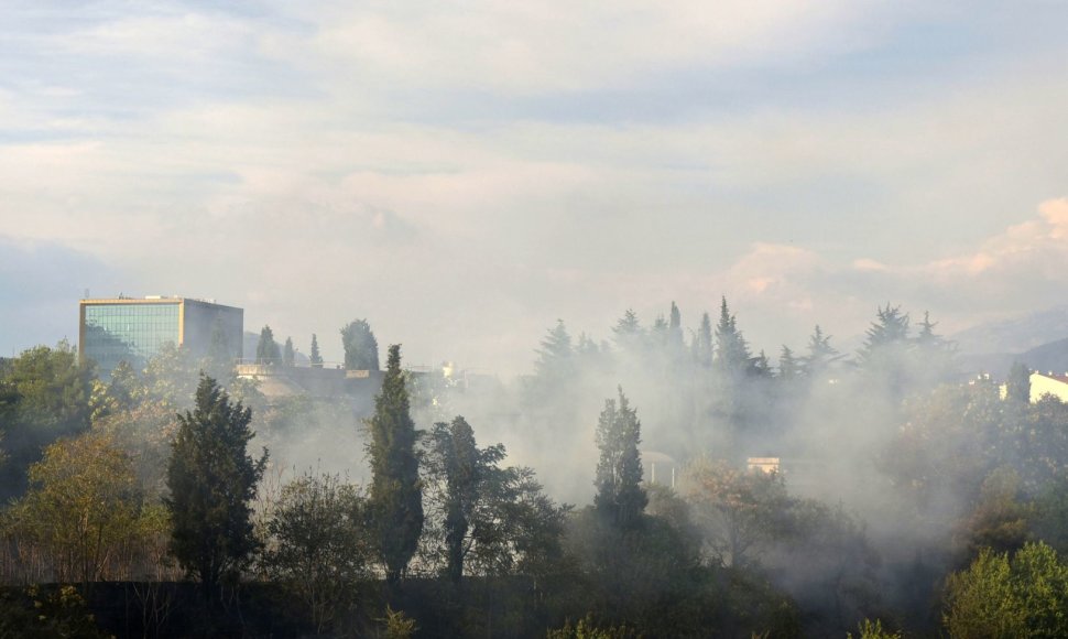 Juodkalnijoje dėl gaisrų evakuoti mažiausiai 100 turistų. 