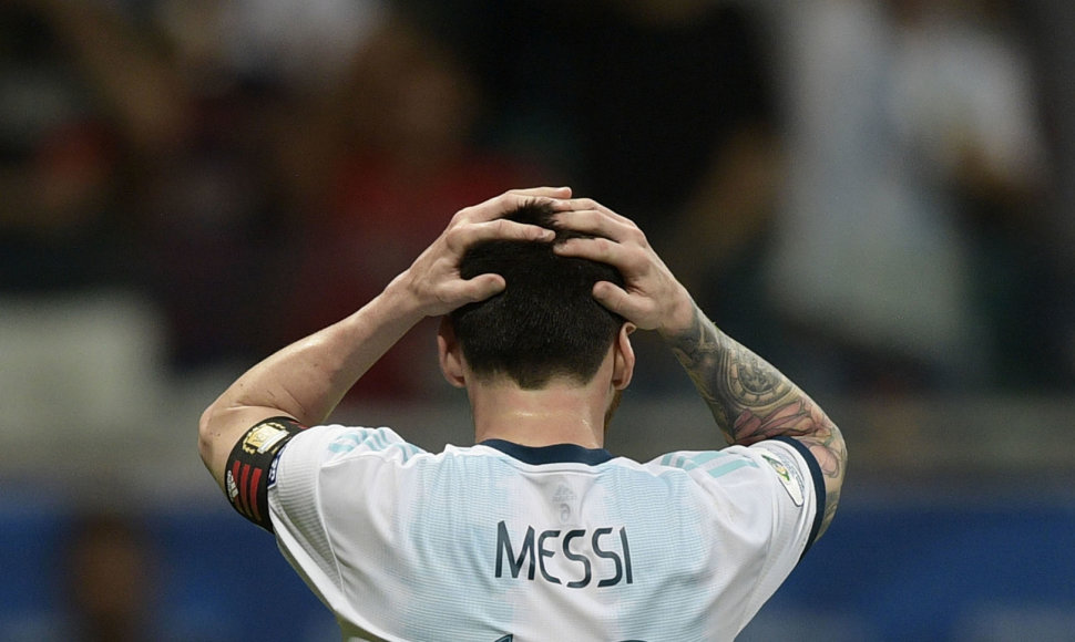 L.Messi „Copa America“ prasidėjo pralaimėjimu Kolumbijai.