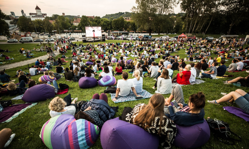 „Vasaros kino“ seansas Barbakano kalno papėdėje