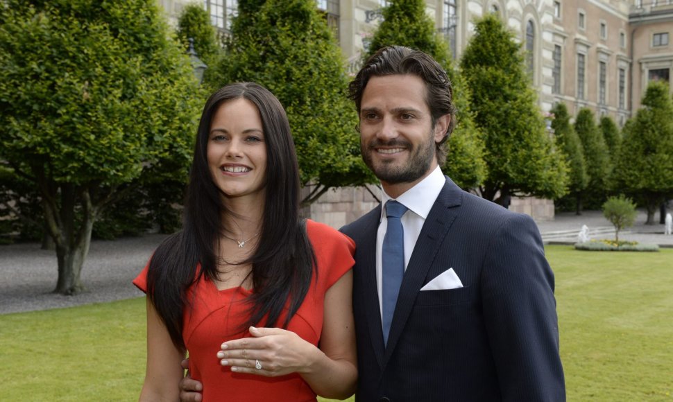 Švedijos princas Carlas Philipas susižadėjo su manekene Sofia Hellqvist