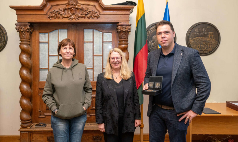 Jono Karolio Chodkevičiaus Aukso medalis padovanotas Lietuvos nacionaliniam muziejui