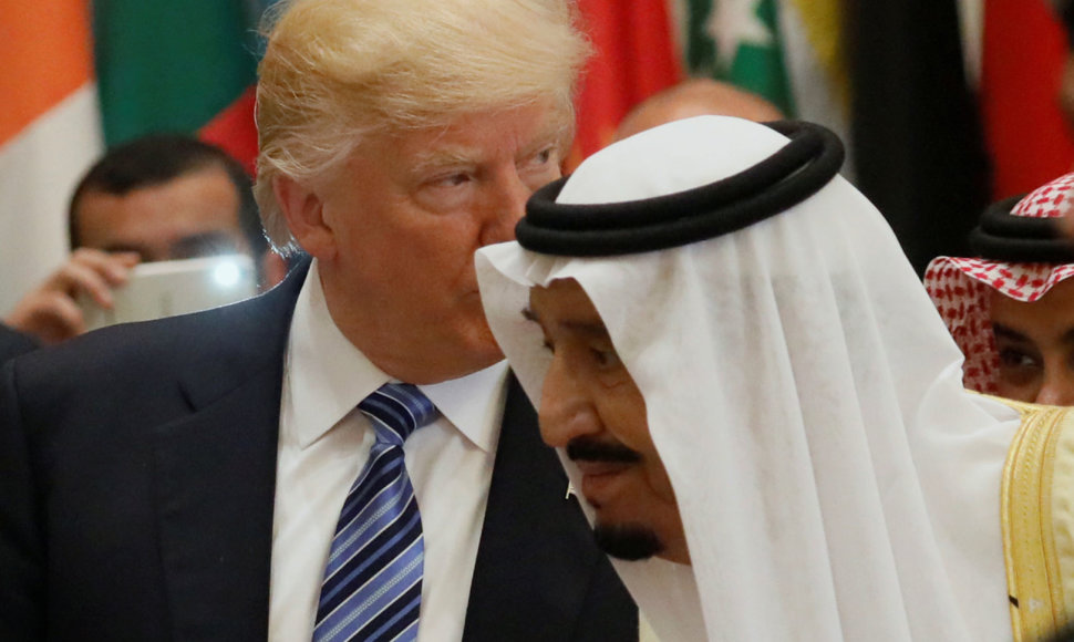 Donaldas Trumpas ir Saudo Arabijos karalius Salmanas