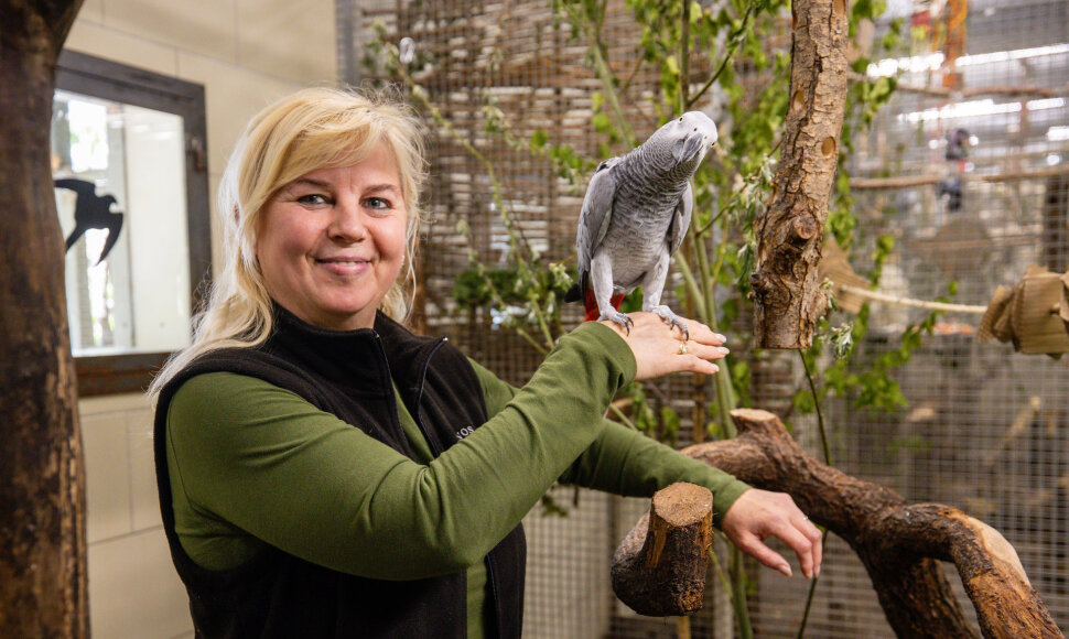 Kauno zoologijos sodo gyvūnų priežiūros specialistė Diana Prei&scaron;egalavičienė