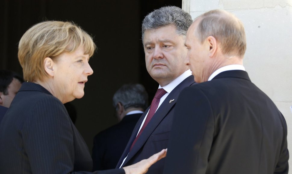 Angela Merkel, Petro Porošenko ir Vladimiras Putinas