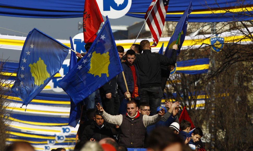 Kosovas mini nepriklausomybės paskelbimo 10-metį