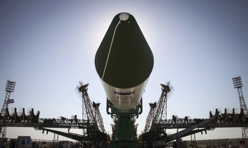„Progress-M“ kapsulė paruošta iškėlimui su raketa „Sojuz“
