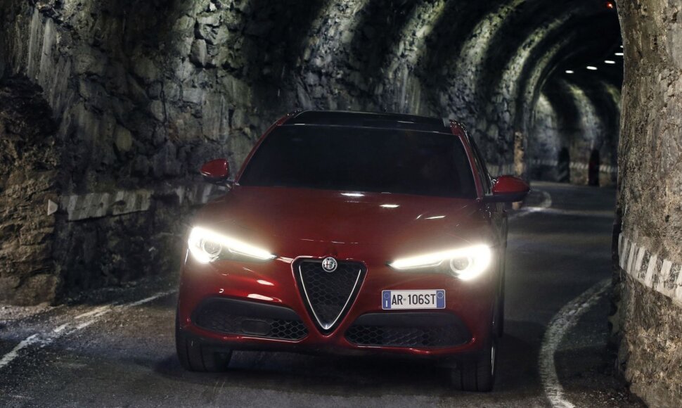„Alfa Romeo Stelvio“