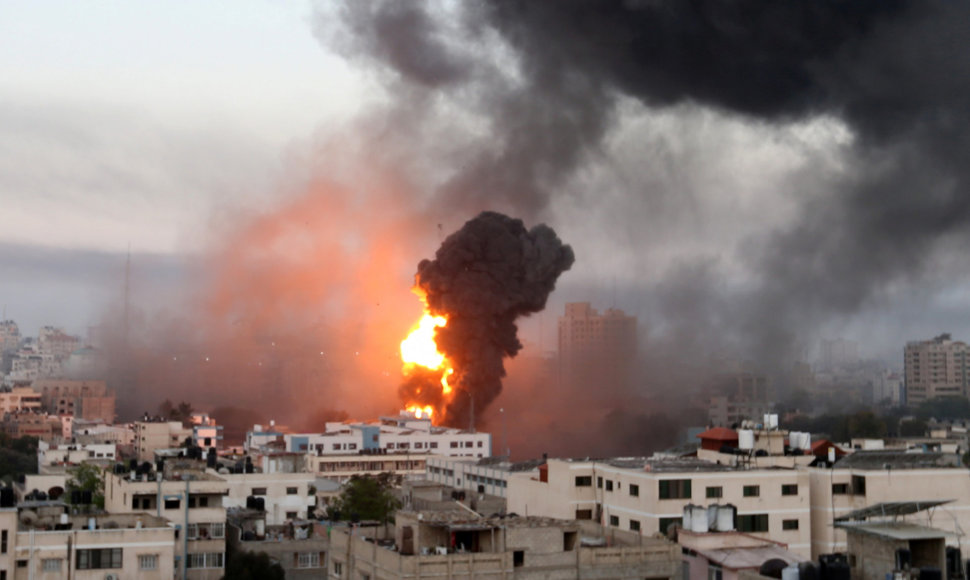 Izraelio aviacijos smūgiai Gazoje
