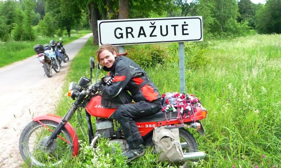 Kelionės motociklu „Aplink Lietuvą 2015“ akimirka