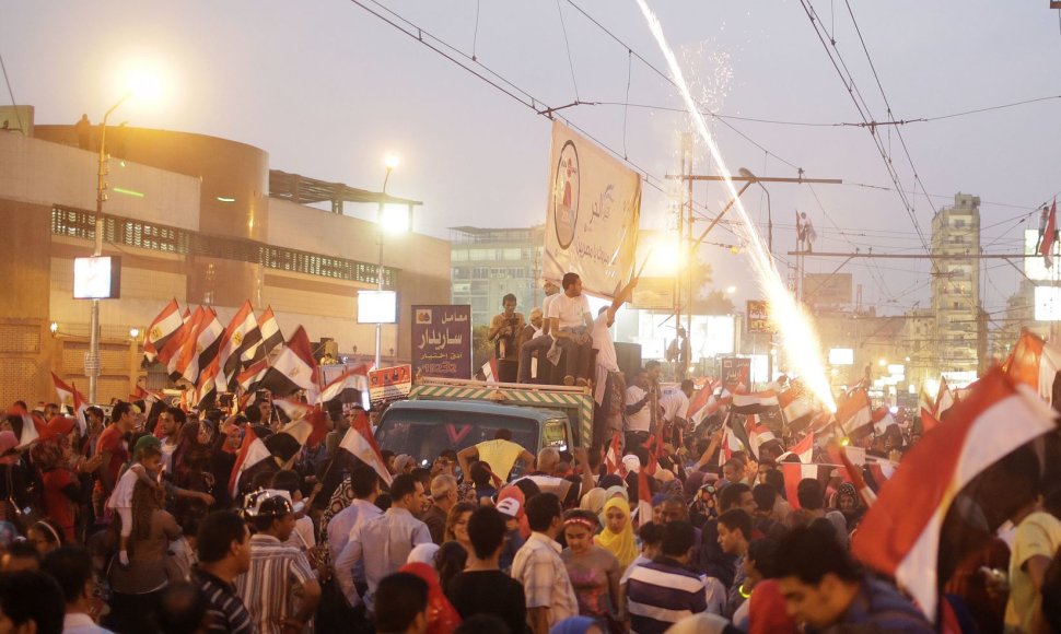 Egipto prezidento šalininkai švenčia Kaire, Tahriro aikštėje
