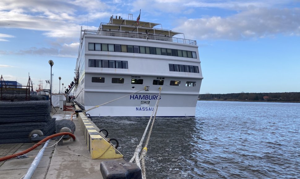 Į Klaipėdą pirmadienį atplaukė kruizinis laivas „Hamburg“, atplukdęs turistus iš Vokietijos. Prasidėjo ilgai lauktas kruizinių laivų turizmas.