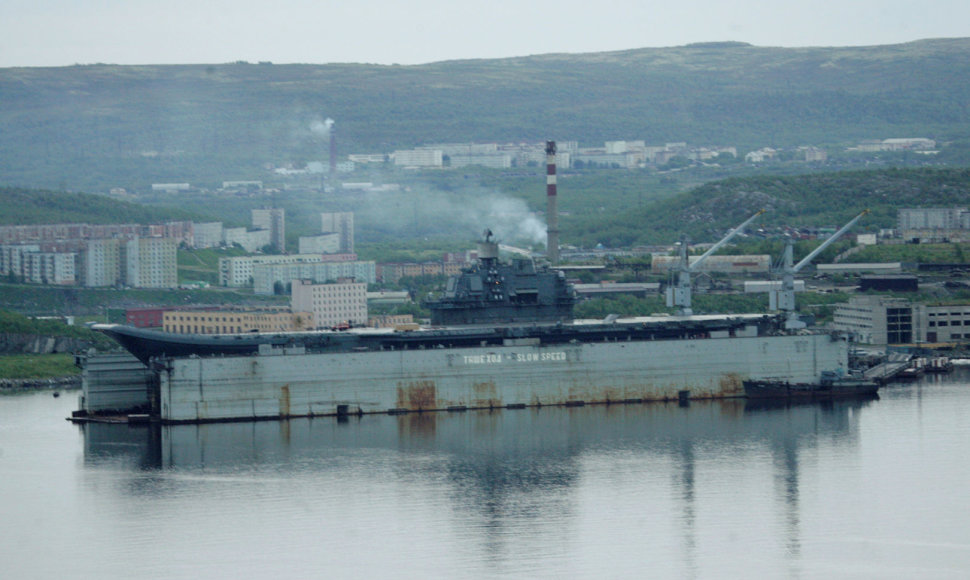 Lėktuvnešis „Admiral Kuznecov“ Murmanske