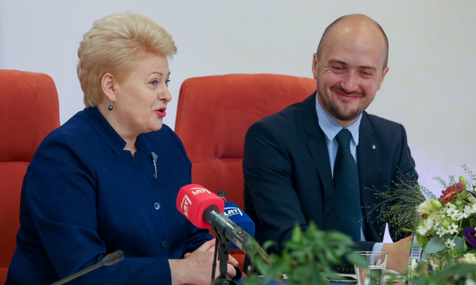 Prezidentė Dalia Grybauskaitė lankosi „Transparency school“ stovykloje