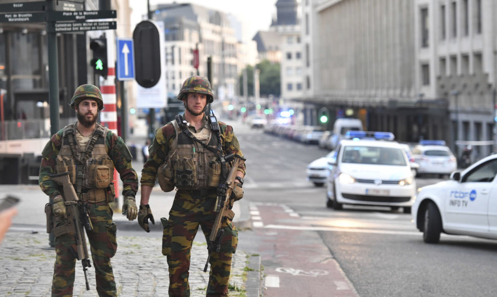 Policija ir kariuomenė Briuselio gatvėse