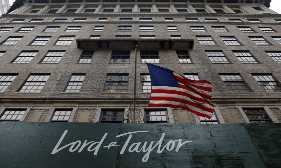 „Lord & Taylor“