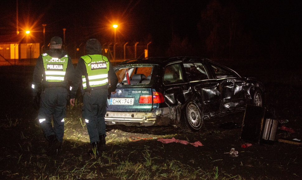 Avarijos metu Švenčionių rajone žuvo jauna mergina