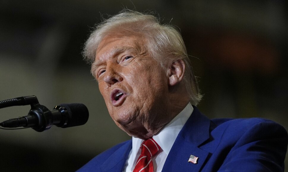Donaldas Trumpas / Julia Demaree Nikhinson / AP