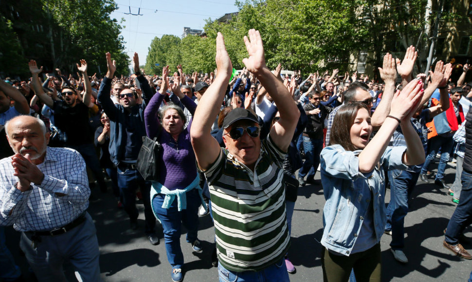 Armėnijoje atsinaujino protestai