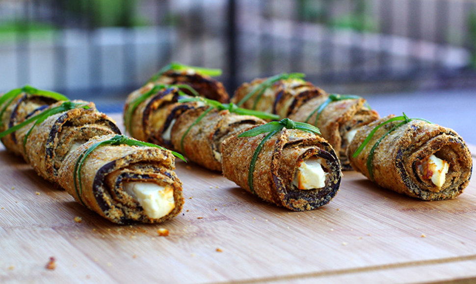 Baklažanų suktinukai su feta