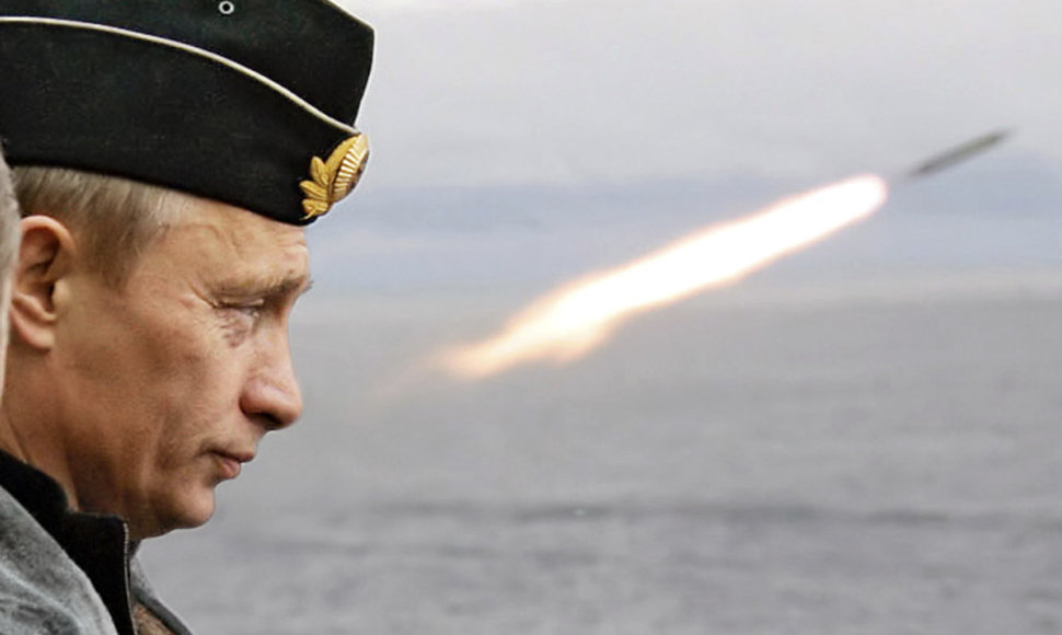 Vladimiras Putinas stebi raketos paleidimą Arktyje