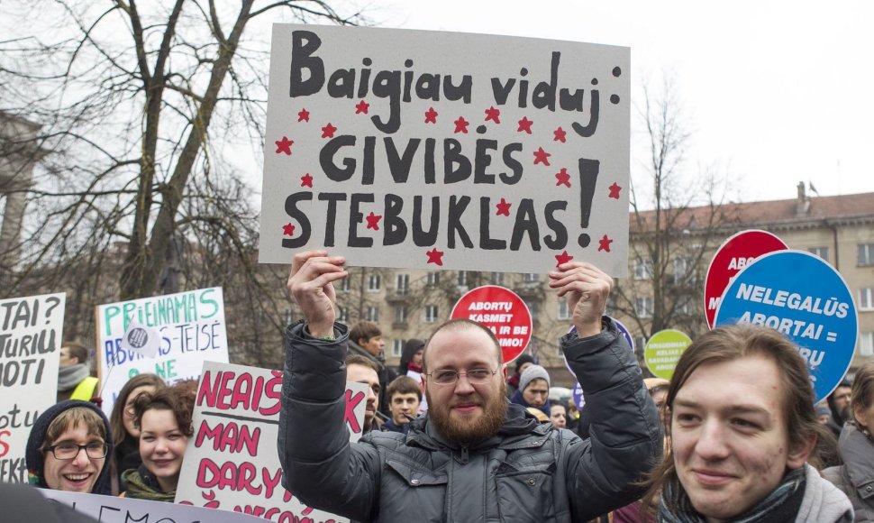 Mitingas prieš abortų draudimą.