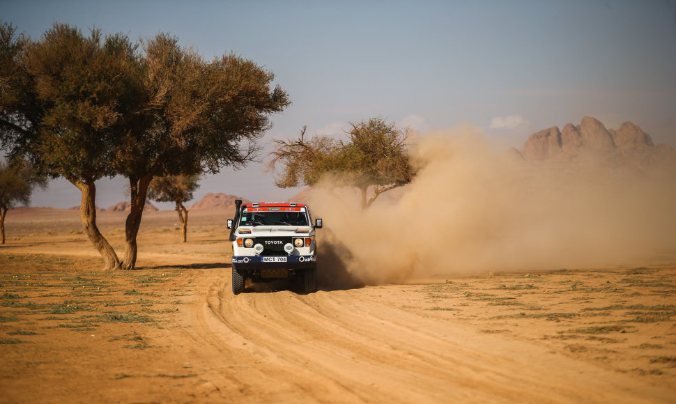 Valdo Valiukevičiaus vairuojamas automobilis Dakare