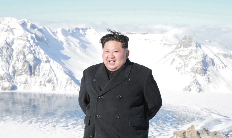 Kim Jong Unas ant Pektusano kalno