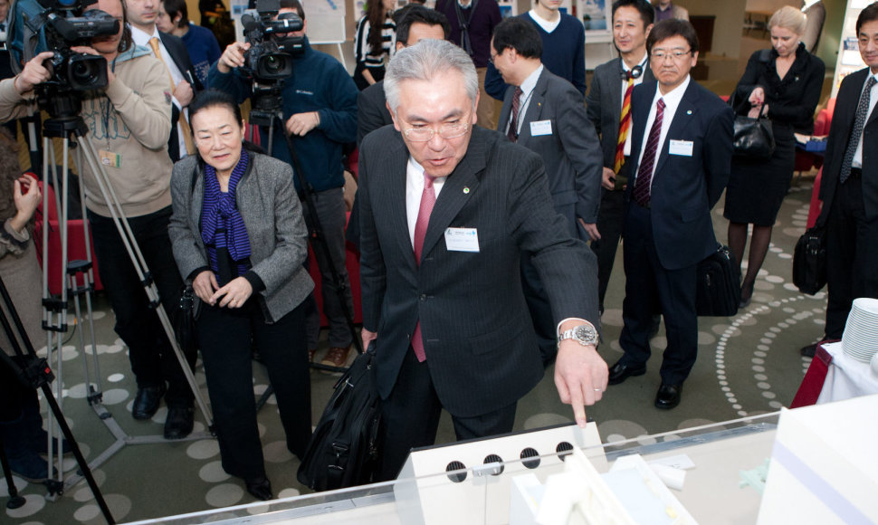 "Hitachi" viceprezidentas Masaharu Hanyu rodo, kaip atrodys Visagino atominė elektrinė