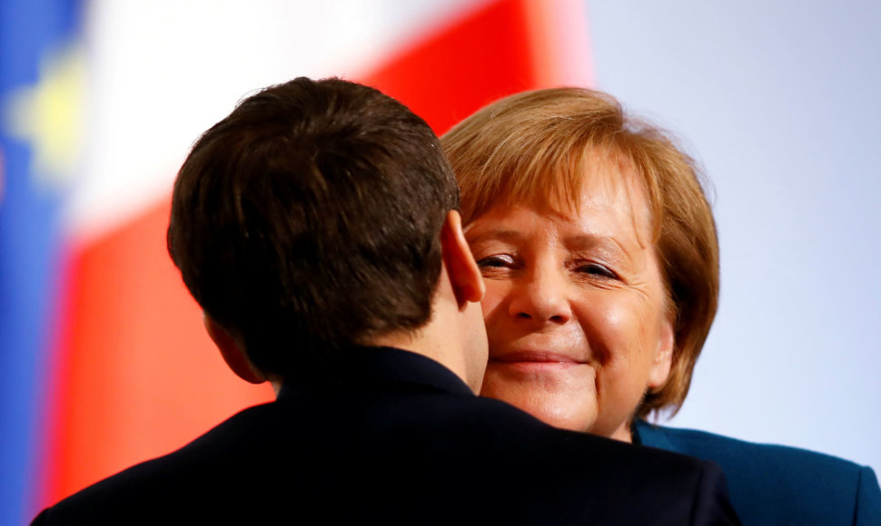 Emmanuelis Macronas ir Angela Merkel