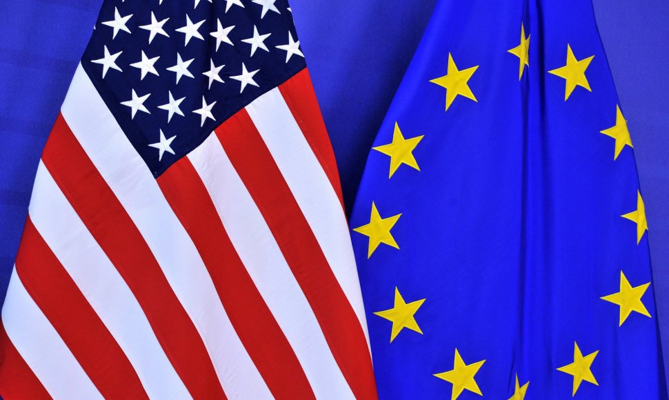 JAV ir ES vėliavos 