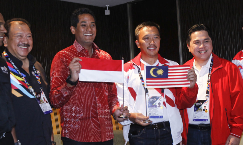Malaizija atsiprašė, kad supainiojo Indonezijos ir Lenkijos vėliavas