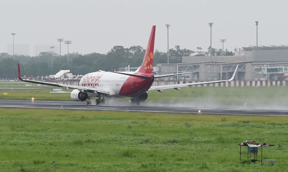 Bendrovės &bdquo;SpiceJet&ldquo; laineris