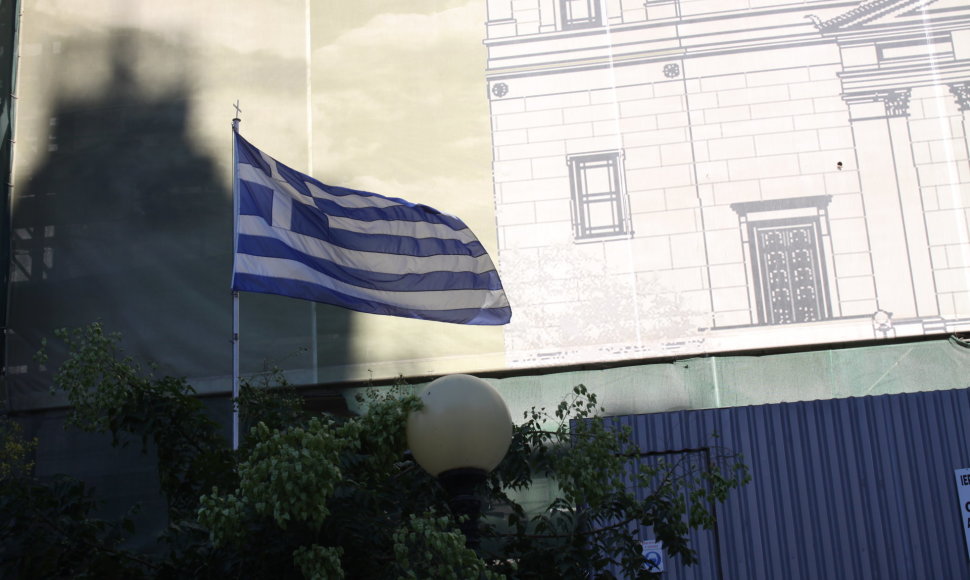 Krizė graikiškai: paskutiniai eurai – paskutinei vakarienei, o ne skolai