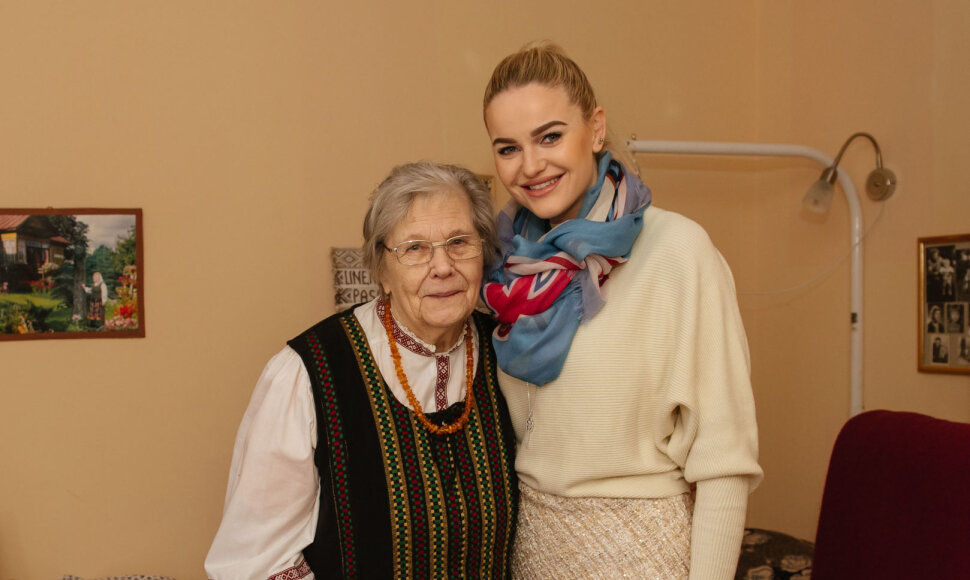 Neringa &Scaron;iaudikytė ir Ona Marija Gražulienė