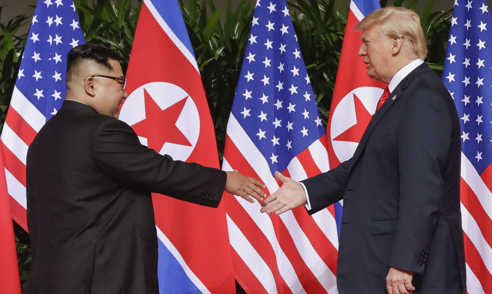 Kim Jong Unas ir Donaldas Trumpas