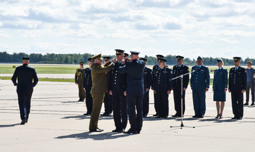 Karinių oro pajėgų Aviacijos bazės vadovo paskyrimo ceremonija