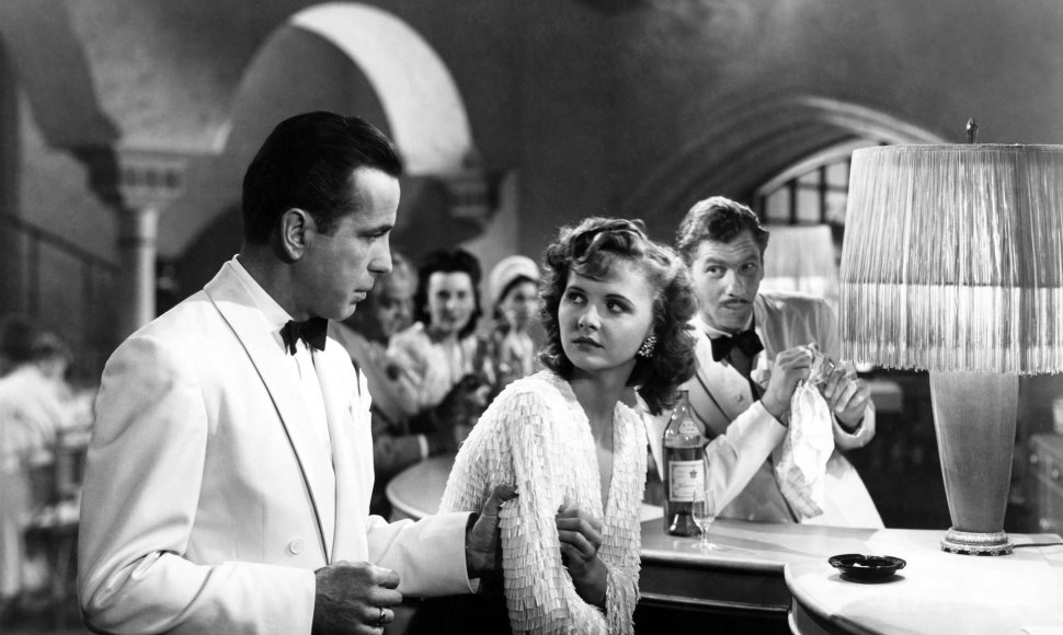 Humphrey Bogartas ir Madeleine LeBeau filme „Kasablanka“ (1942 m.)