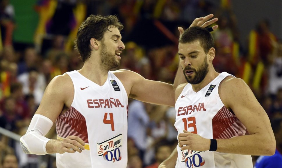 Ispanijos krepšinio rinktinės ramsčiai: Pau ir Marcas Gasoliai