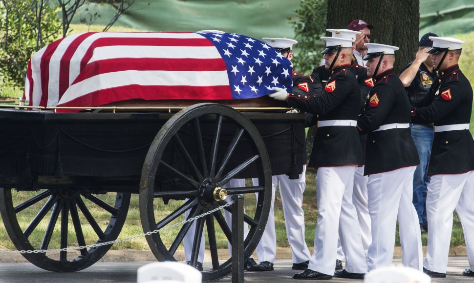 JAV karių laidotuvės 