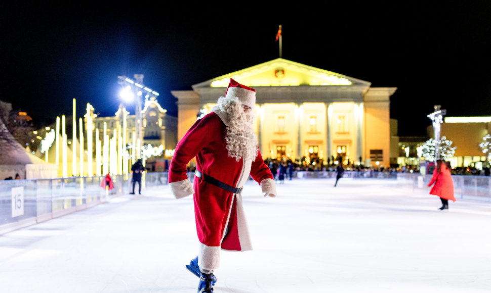 Kalėdiškai pasipuošęs Vilnius