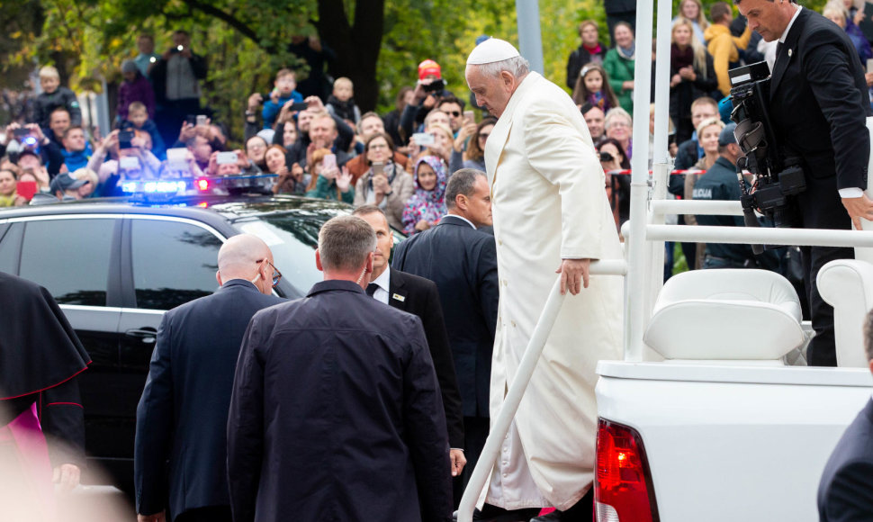 Popiežius Pranciškus apsilankė Vilniaus hospise