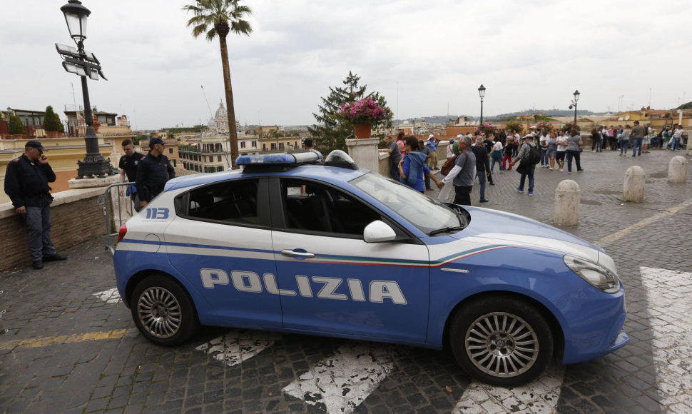 Italijos policijos automobilis